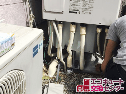千葉のエコキュート交換・エコキュート本体の設置&配管接続